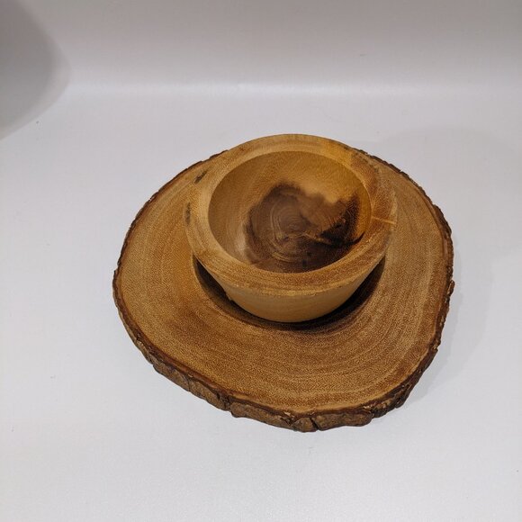 Awesome Live Edge Wood Bark Snack Nut Chip / Dip Bowl Server - Picture 7 of 9
